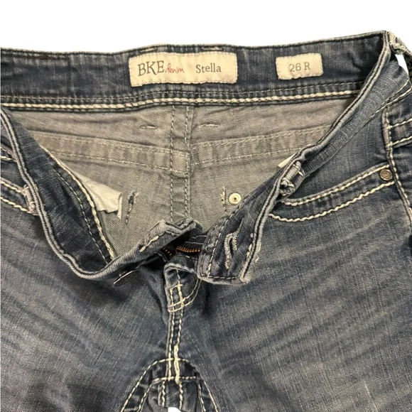 BKE Women’s Faded Blue Skinny Jeans - Picture 4 of 7